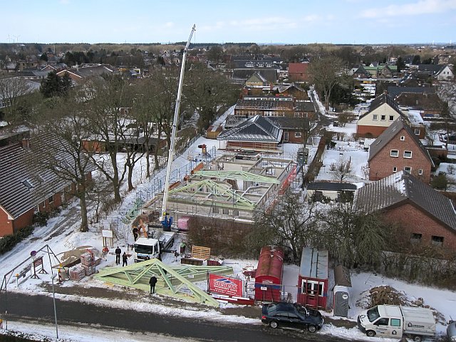 Krippenbau - Errichtung Dachstuhl - Foto: video-kopter.de