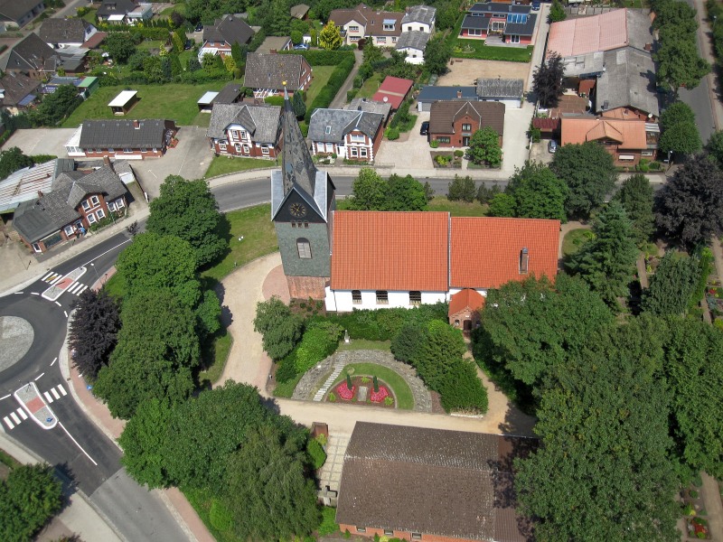 Dorfkirche Kropp - Foto: video-kopter.de