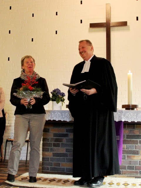 Frau Kammer-Struck und Pastor Jastrow - Foto: Ute Reimers-Raetsch